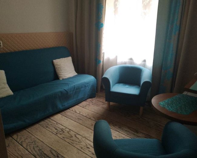 Małe Studio (Sypialnia + salonik)